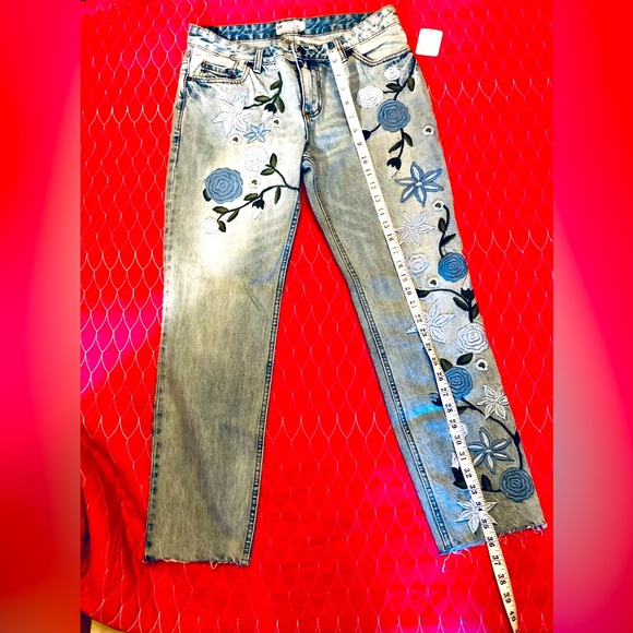 NWT! free People Floral Embroidery Jeans - Picture 1 of 7